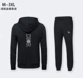Picture of Dior Sweater Suits _SKUDiorM-3XL1qr20338432